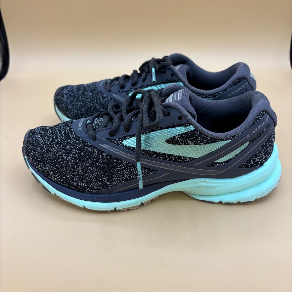 Brooks Launch 4 Women’s Running shoes size 8
